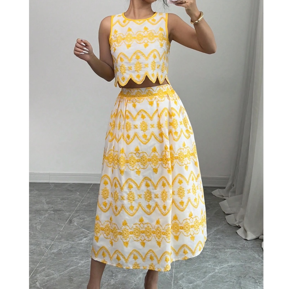 Boho Floral Embroidered Sleeveless High Waisted Midi Skirt set - Picture 4 of 6